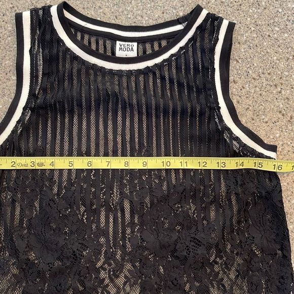 Vero Moda Navy Lace Muscle Tee - Picture 9 of 10